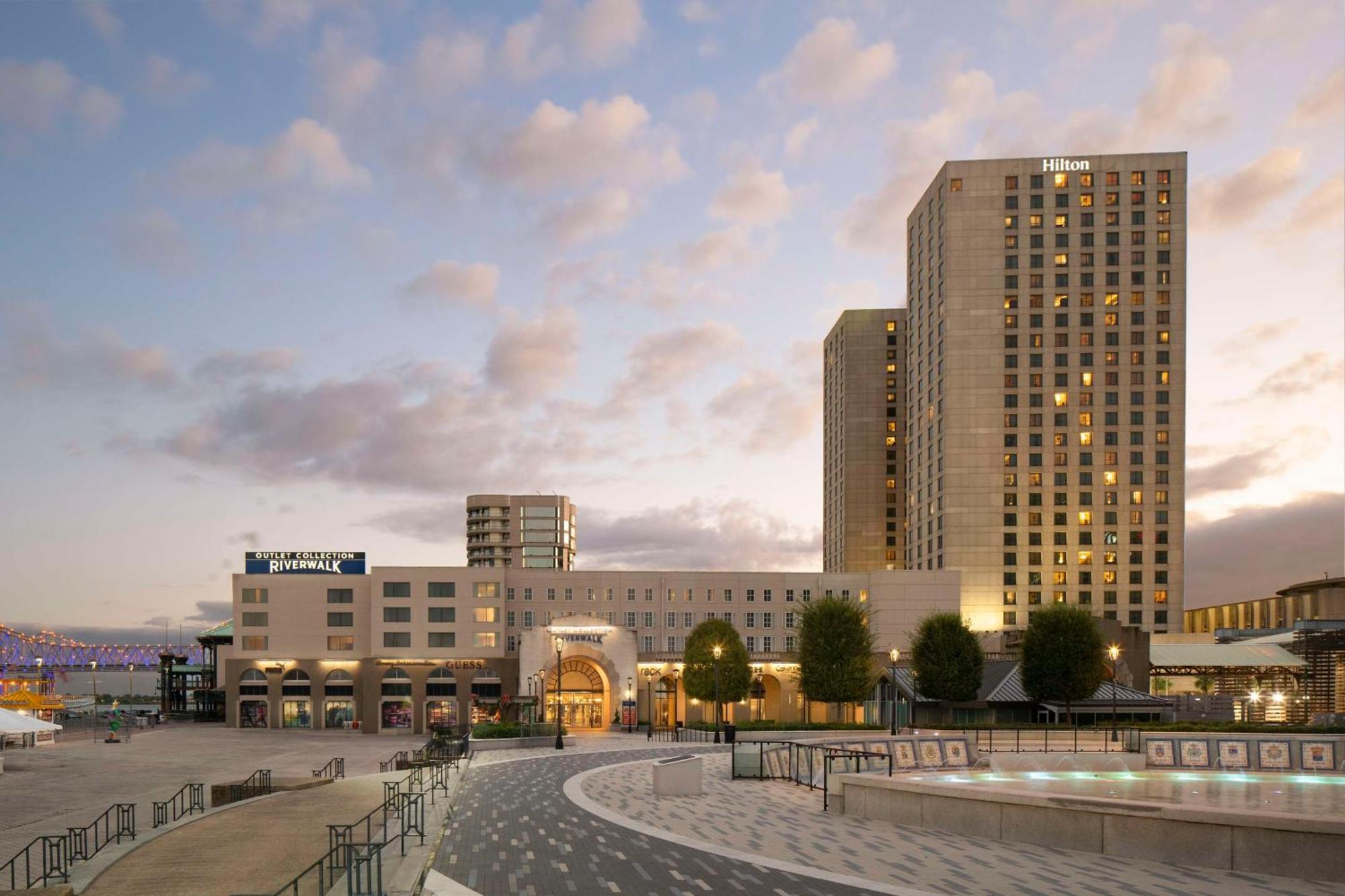 Hilton New Orleans Riverside Exterior photo